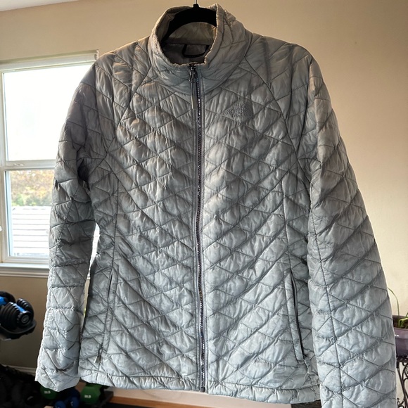 The North Face ThermoBall Womens Jacket Grey Medium Used Great Condition M - Picture 1 of 9